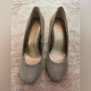 Sparkly pumps size 5 1/2